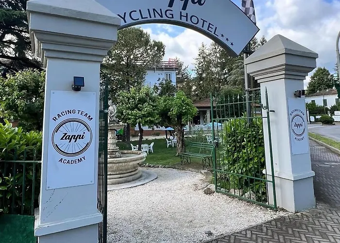 Hotel Zappi Cycling